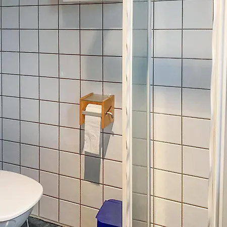 4 Bedroom In Deknepollen Feriehus