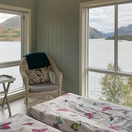 بيت للعطل 4 Bedroom In Deknepollen