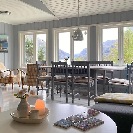 4 Bedroom In Deknepollen