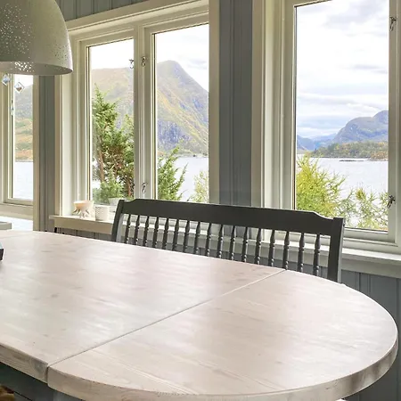 Feriehus 4 Bedroom In Deknepollen Maloy