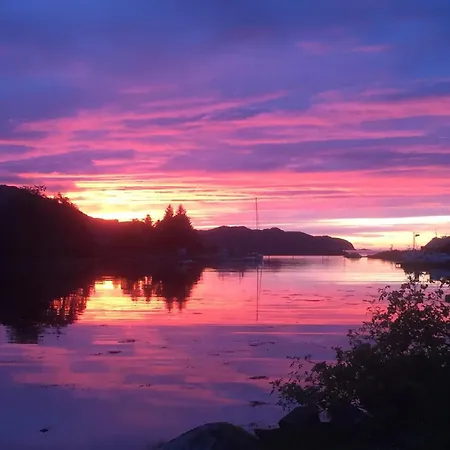 بيت للعطل 4 Bedroom In Deknepollen