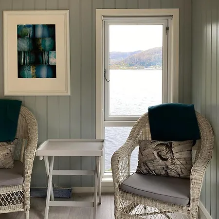 4 Bedroom In Deknepollen بيت للعطل