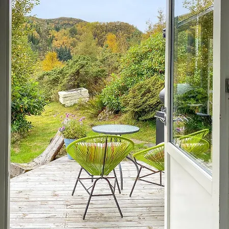 Feriehus 4 Bedroom In Deknepollen