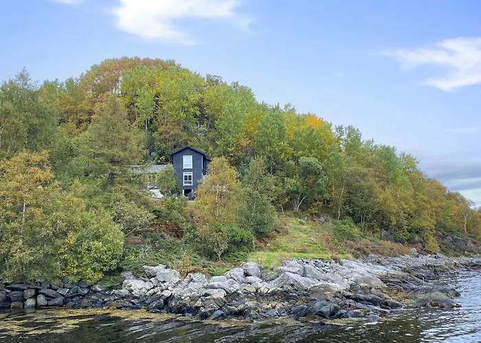 4 Bedroom In Deknepollen Maloy