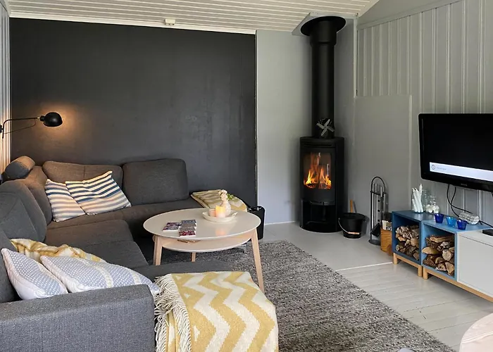 4 Bedroom In Deknepollen * Maloy