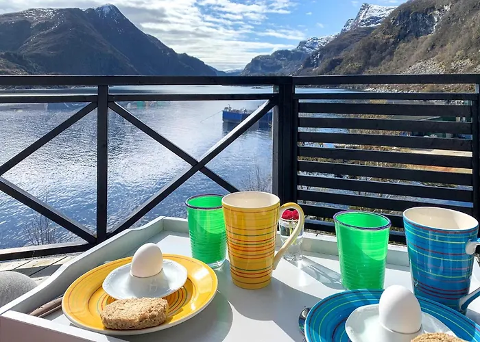 4 Bedroom In Deknepollen Casa vacanze Maloy