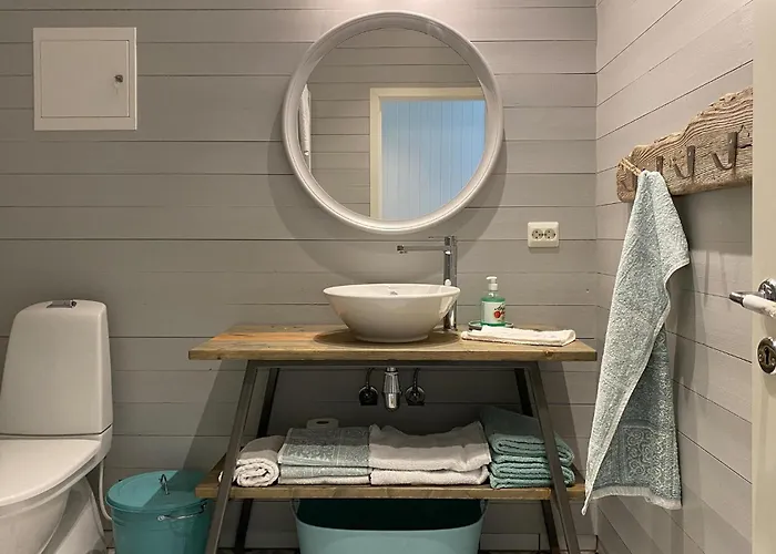 Casa vacanze 4 Bedroom In Deknepollen Maloy