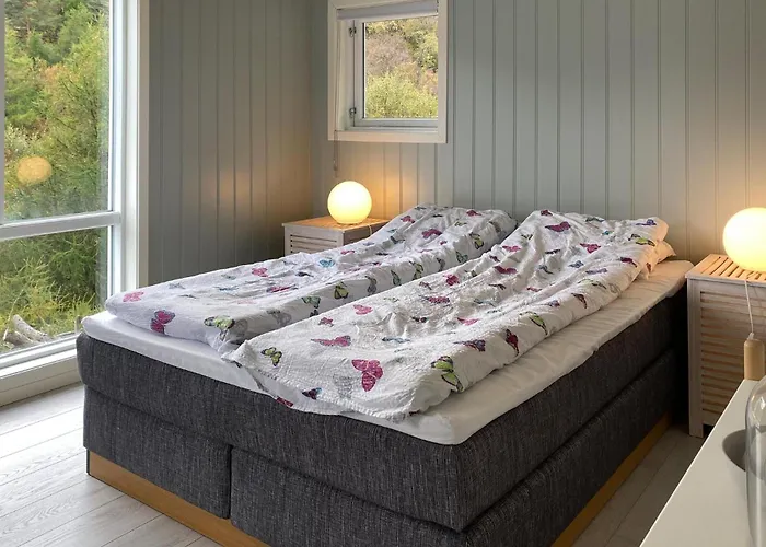 4 Bedroom In Deknepollen * Maloy